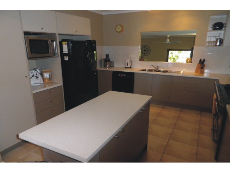 11 Moretti Street, Ingham QLD 4850