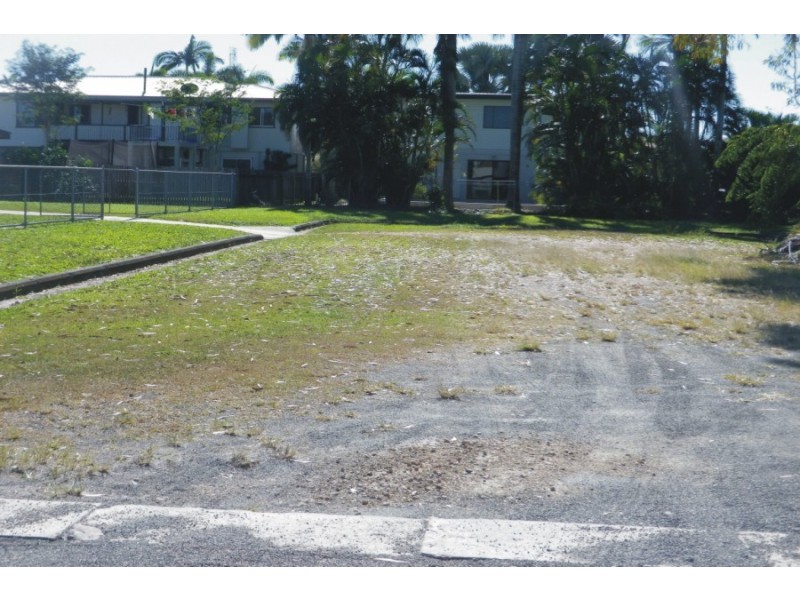 11 Moretti Street, Ingham QLD 4850
