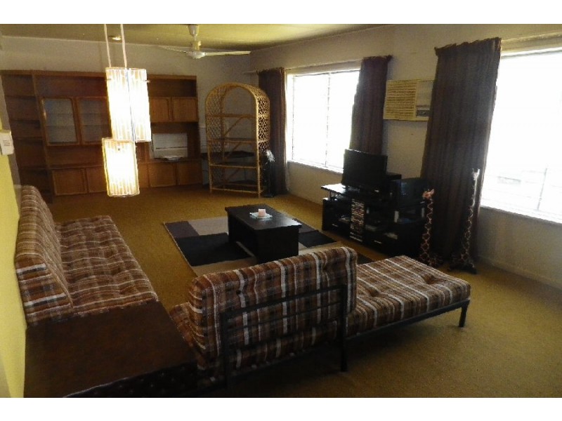 15 Britton Street, Trebonne QLD 4850