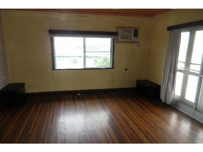 33 Warren Street, Ingham QLD 4850