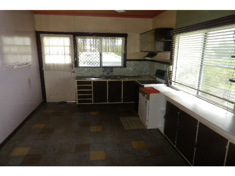 33 Warren Street, Ingham QLD 4850