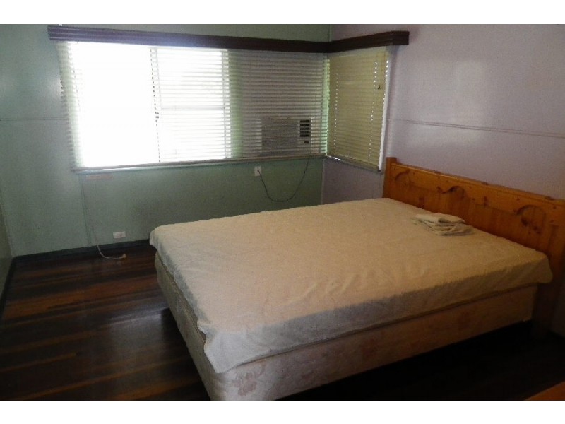 33 Warren Street, Ingham QLD 4850