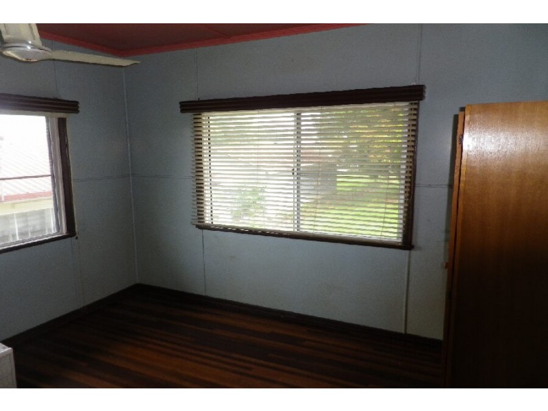 33 Warren Street, Ingham QLD 4850