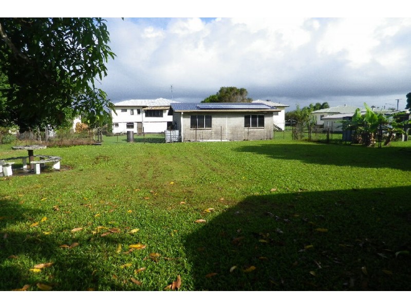 33 Warren Street, Ingham QLD 4850