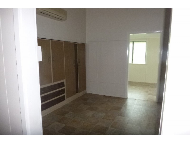 18 Mona Road, Halifax QLD 4850