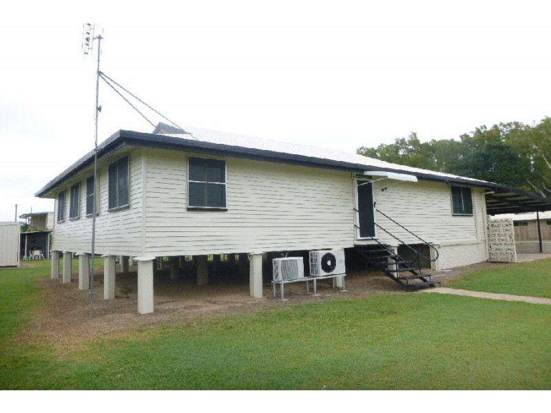 18 Mona Road, Halifax QLD 4850