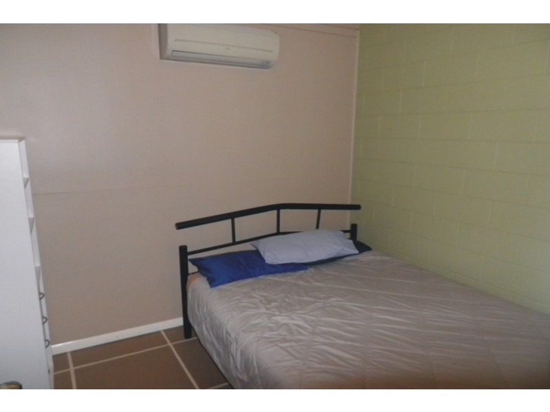 17 Salmon Street, Taylors Beach QLD 4850