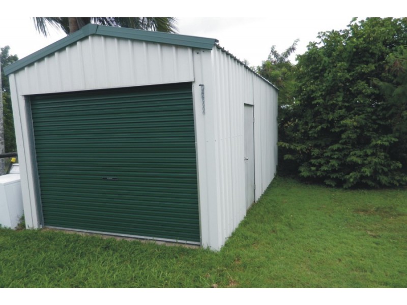 17 Salmon Street, Taylors Beach QLD 4850