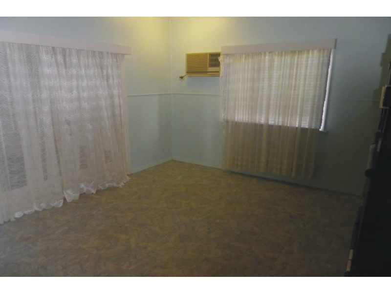 37 Warren Street, Ingham QLD 4850