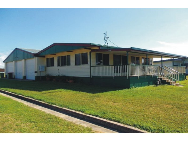 20 Fern Street, Forrest Beach QLD 4850