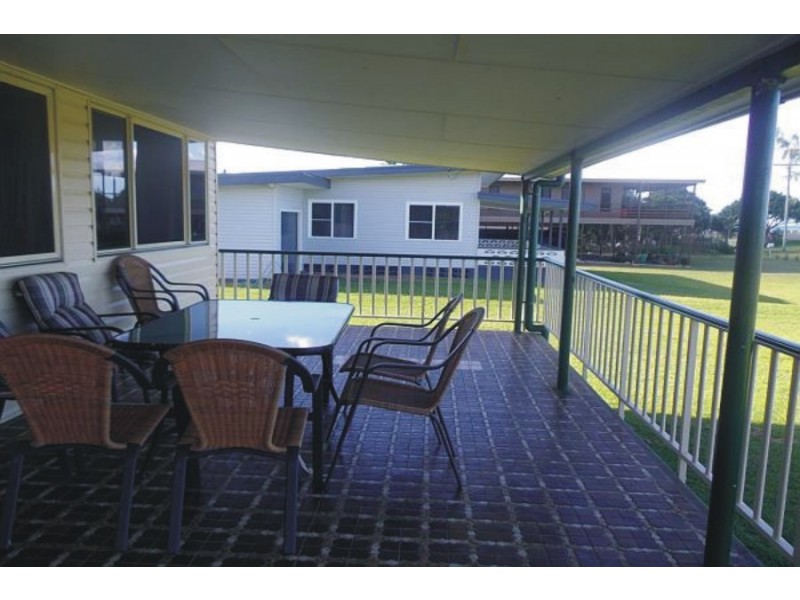 20 Fern Street, Forrest Beach QLD 4850