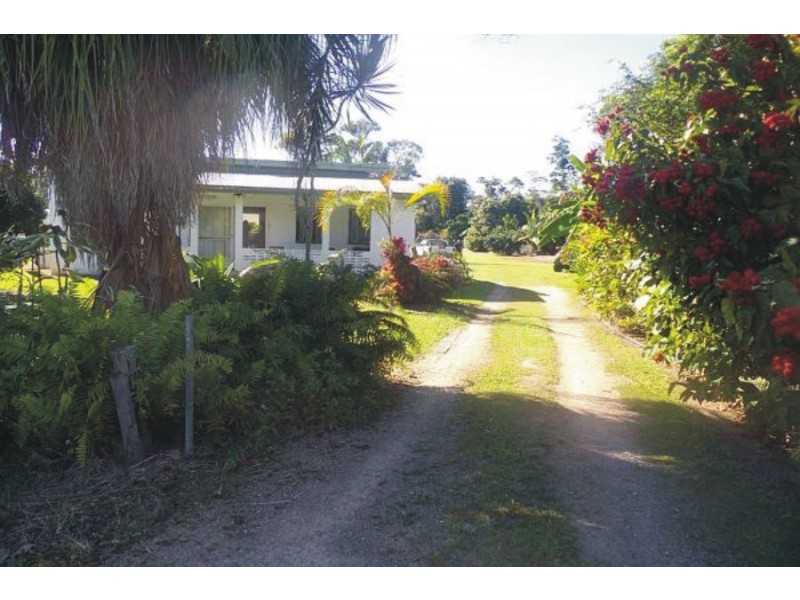 57162 Bruce Highway, Bilyana QLD 4854