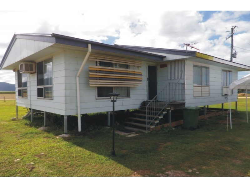 856 Hawkins Creek Road, Hawkins Creek QLD 4850