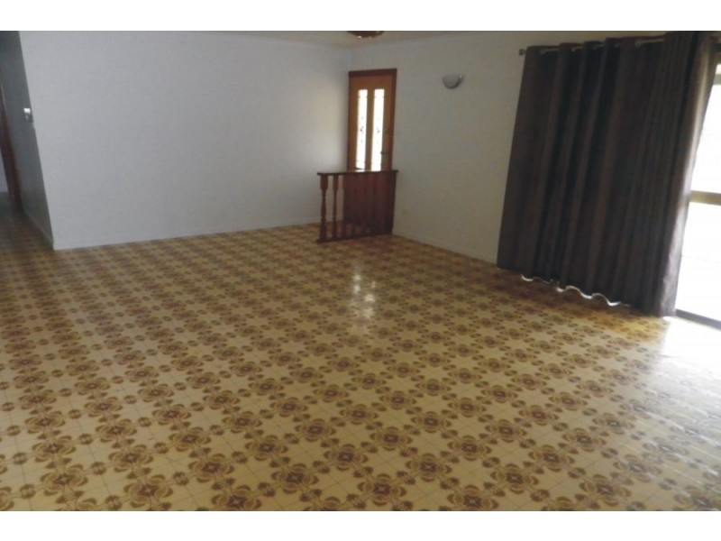 10 Bird Street, Ingham QLD 4850