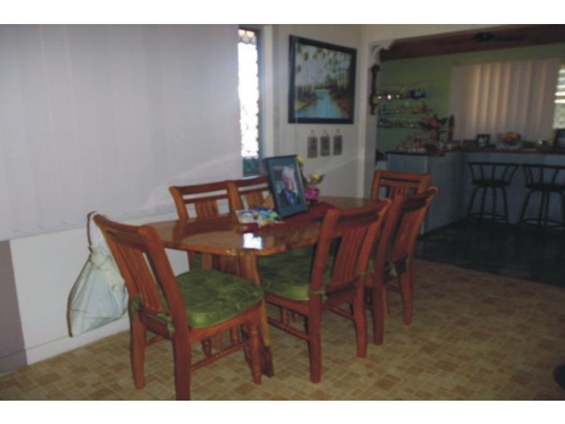 10 Herring Street, Taylors Beach QLD 4850