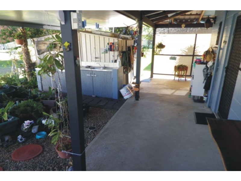 10 Herring Street, Taylors Beach QLD 4850