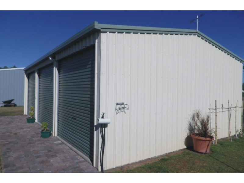 10 Herring Street, Taylors Beach QLD 4850
