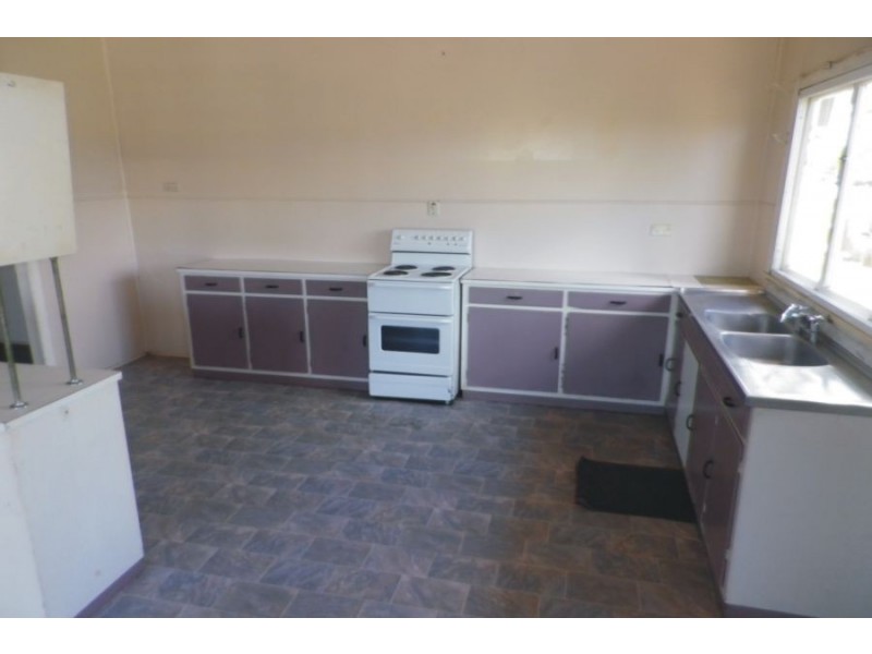 61 Davidson Street, Ingham QLD 4850
