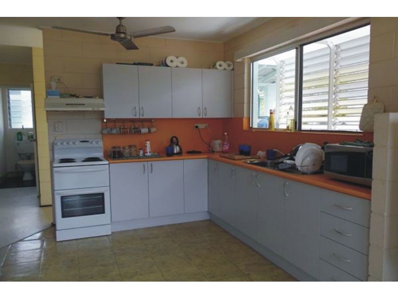 18 Barramundi Street, Taylors Beach QLD 4850