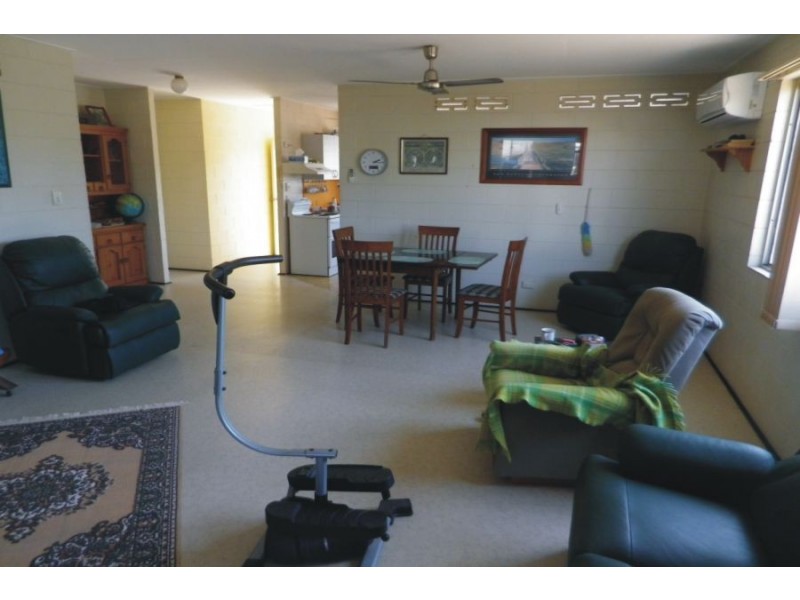 18 Barramundi Street, Taylors Beach QLD 4850