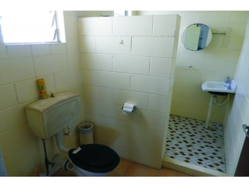 18 Warren Street, Ingham QLD 4850