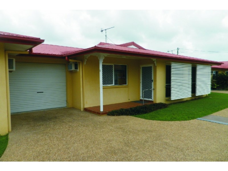 2/24 Garbutt Street, Ingham QLD 4850