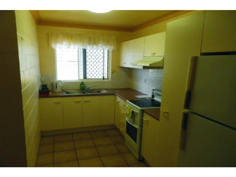 2/24 Garbutt Street, Ingham QLD 4850