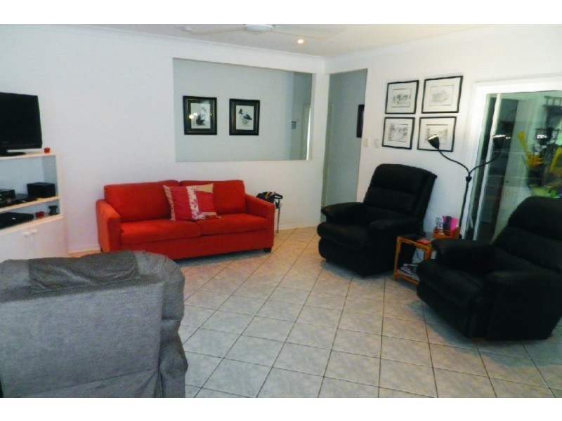 137 John Dory Street, Taylors Beach QLD 4850