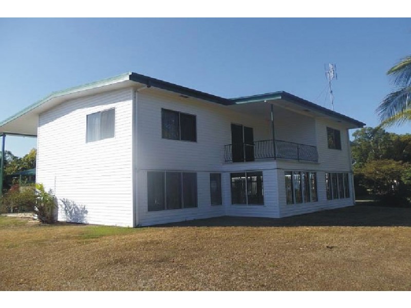 74 John Dory Street, Taylors Beach QLD 4850