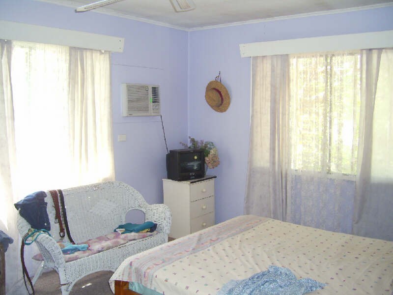 30 Wansfell Street, Picnic Bay, Magnetic Island QLD 4819