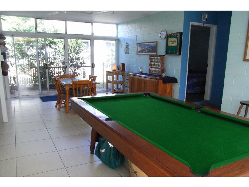 125 John Dory Street, Taylors Beach QLD 4850