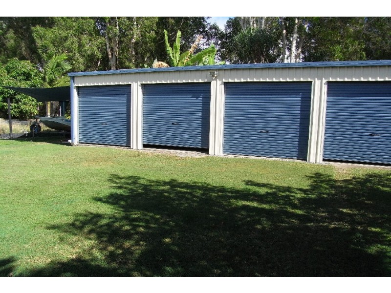 125 John Dory Street, Taylors Beach QLD 4850