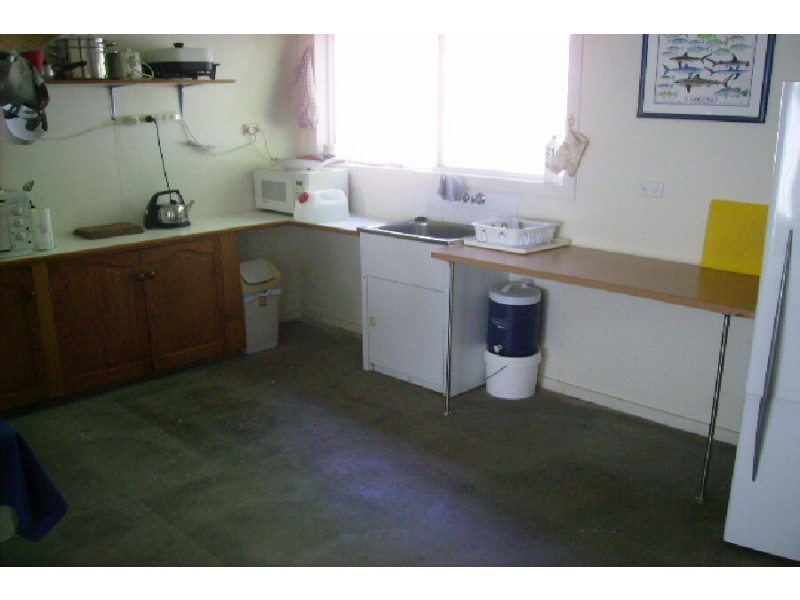 127 John Dory Street, Taylors Beach QLD 4850