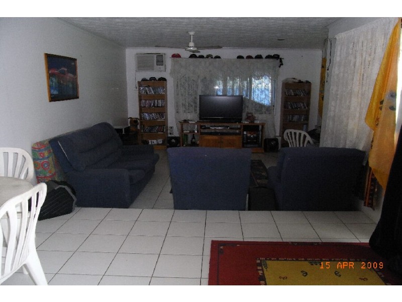 4 Shaw’s Avenue, Halifax QLD 4850