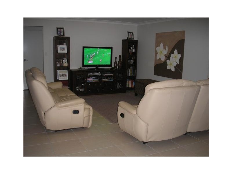 16 Fiddlewood Street, Victoria Point QLD 4165