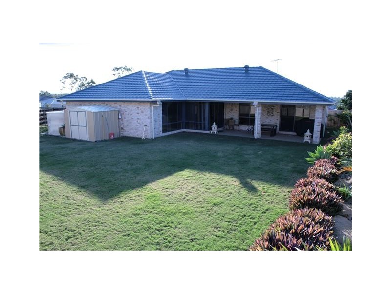 16 Fiddlewood Street, Victoria Point QLD 4165