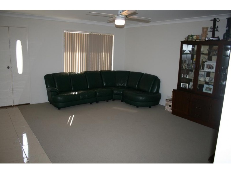 30a Pinelands Street, Loganlea QLD 4131