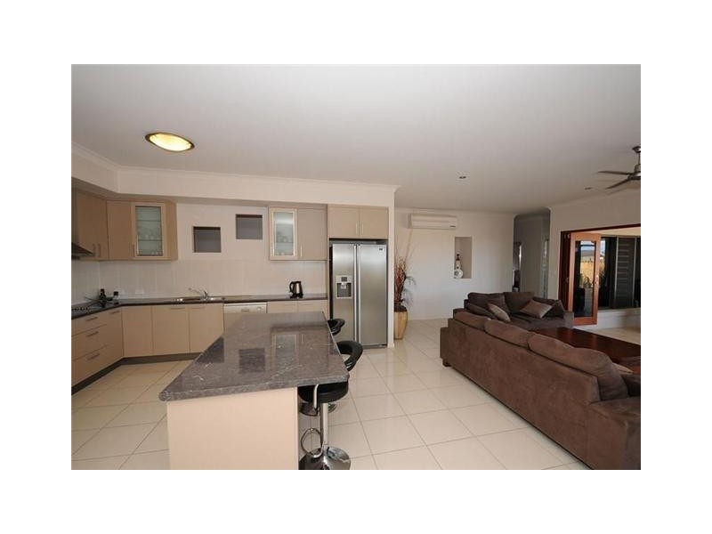 61 Endeavour Way, Eli Waters QLD 4655