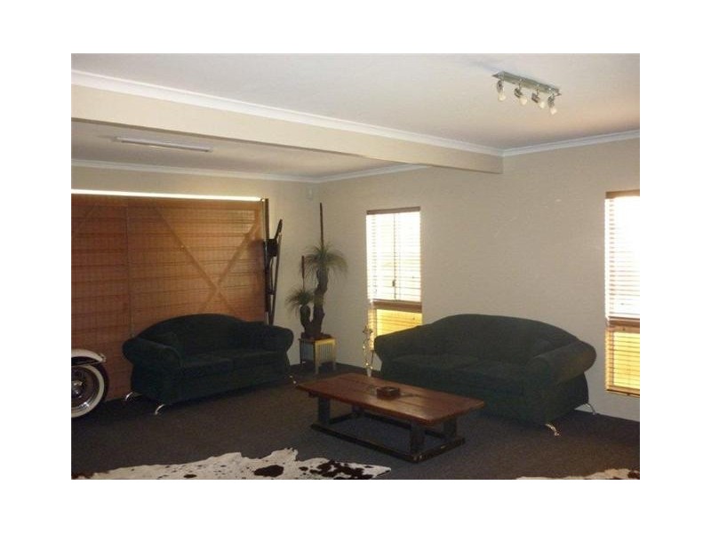 20 Langley Road, Camira QLD 4300