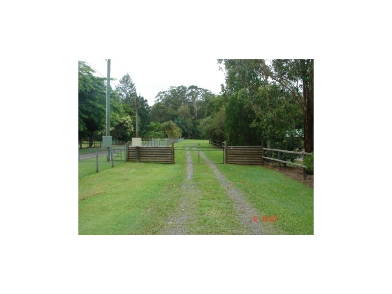 21 Bell Road, Glass House Mountains QLD 4518