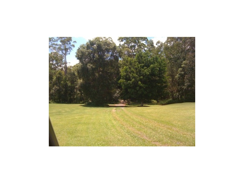 21 Bell Road, Glass House Mountains QLD 4518