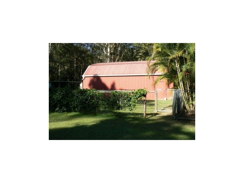 21 Bell Road, Glass House Mountains QLD 4518