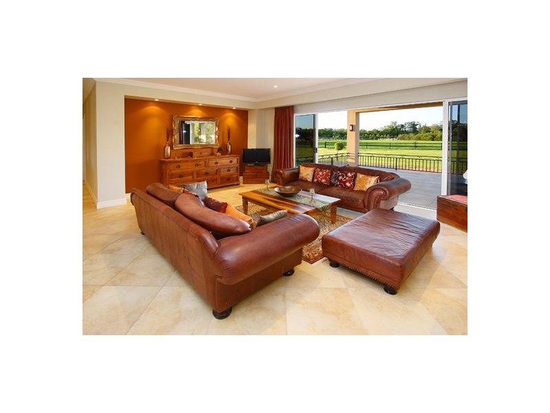 16 Warwick Lane, Samford QLD 4520