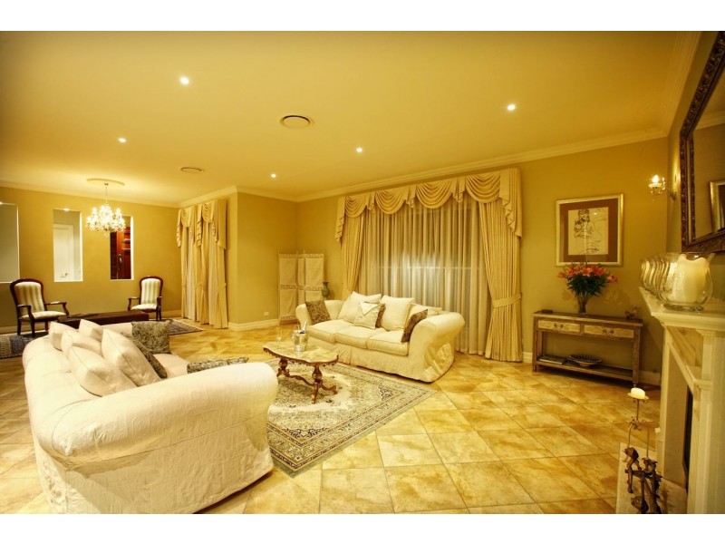 16 Warwick Lane, Samford QLD 4520