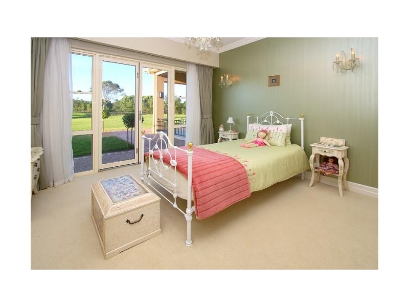 16 Warwick Lane, Samford QLD 4520