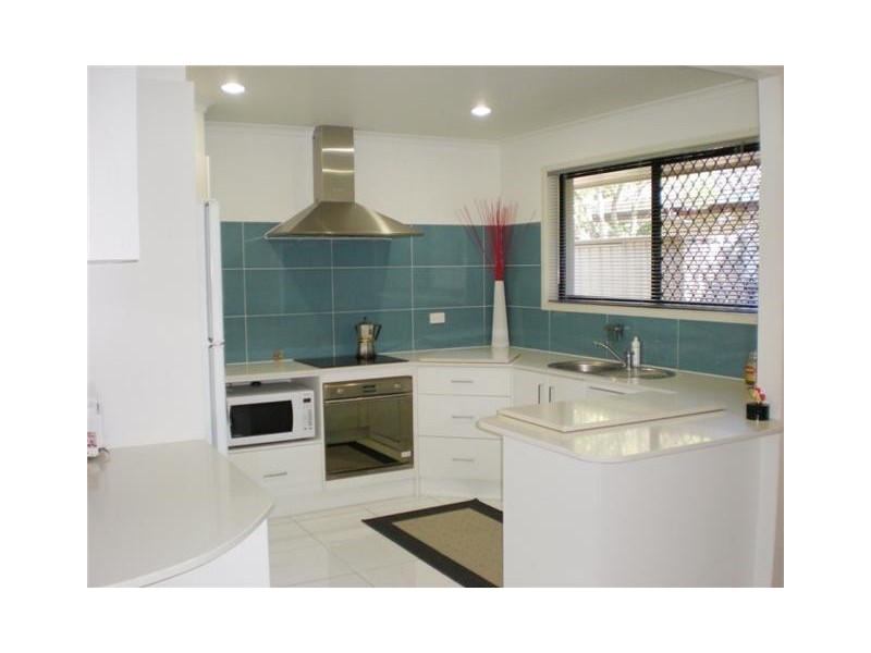 23 Curlew Crescent, Burleigh Waters QLD 4220