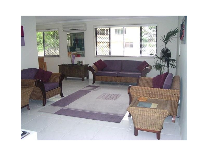 23 Curlew Crescent, Burleigh Waters QLD 4220
