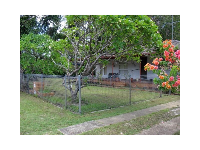 15 Annerley Avenue, Runaway Bay QLD 4216