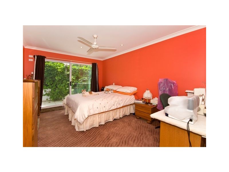 2/50 Rutledge Street, Coolangatta QLD 4225