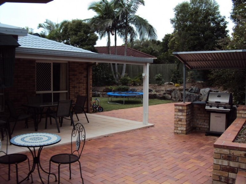 22 Peter Senior Ct, Parkwood QLD 4214